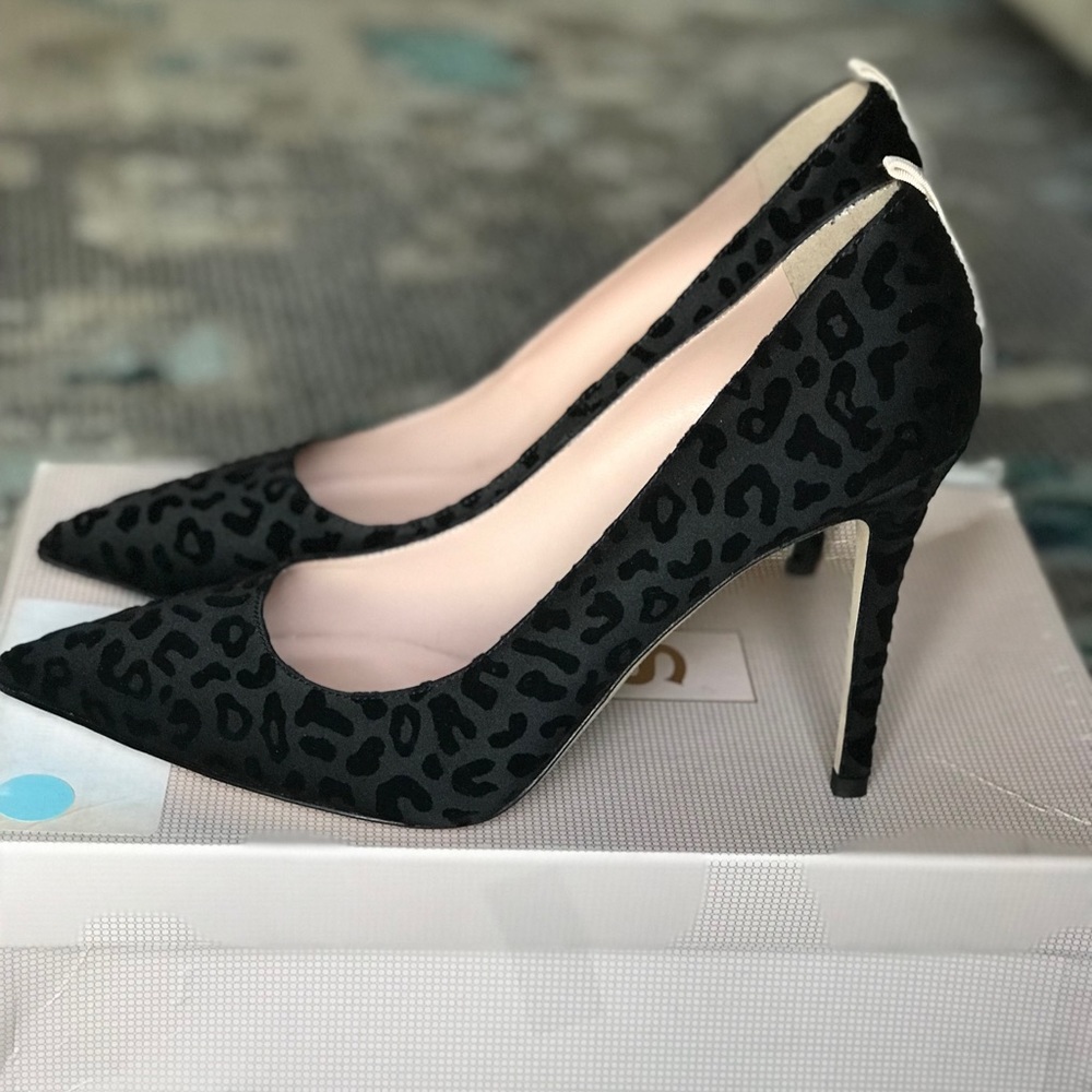 SJP by Sarah Jessica Parker Fawn Black Leopard 38.5